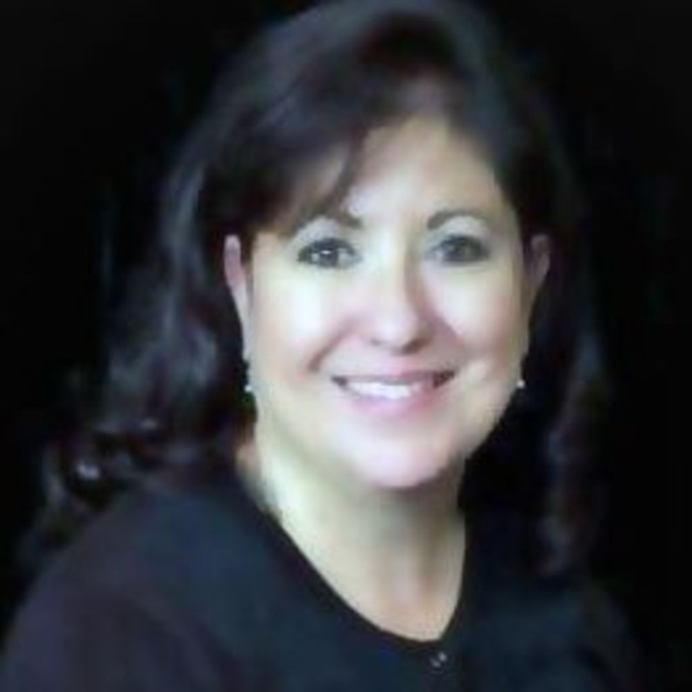 Meet your Posher, Delia